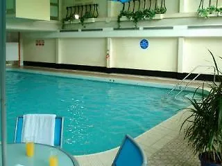 Quality Leeds Selby Hotell 3*